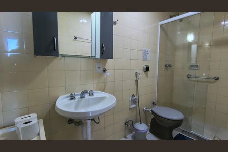 Apartamento para alugar com 70m², 2 quartos e 1 vaga Apartamento para alugar com 70m², 2 quartos e 1 vagaBanheiro