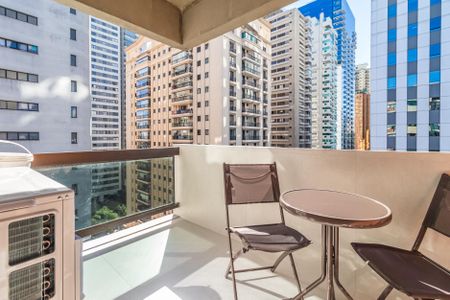 Sala de apartamento para alugar com 1 quarto, 62m² em Alphaville Industrial, Barueri