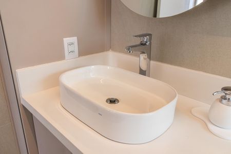 Banheiro da Suíte de apartamento para alugar com 1 quarto, 62m² em Alphaville Industrial, Barueri