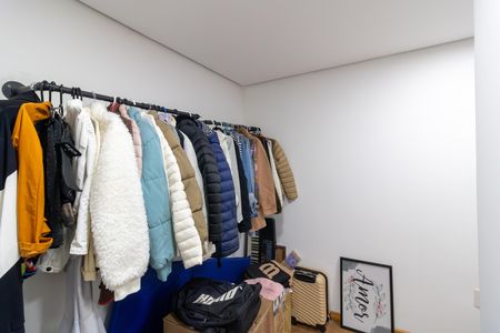 Casa à venda com 208m², 2 quartos e 2 vagas Casa à venda com 208m², 2 quartos e 2 vagasCloset da suíte 1