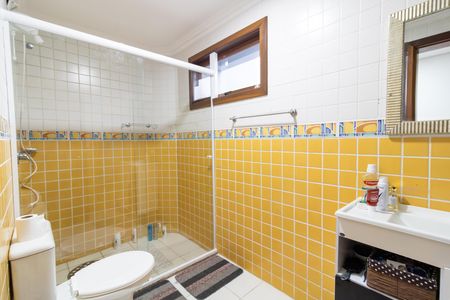 Banheiro da Suíte 1 de casa à venda com 2 quartos, 208m² em Hípica, Porto Alegre