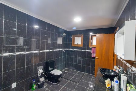 Casa à venda com 208m², 2 quartos e 2 vagas Casa à venda com 208m², 2 quartos e 2 vagasBanheiro da Suíte 2