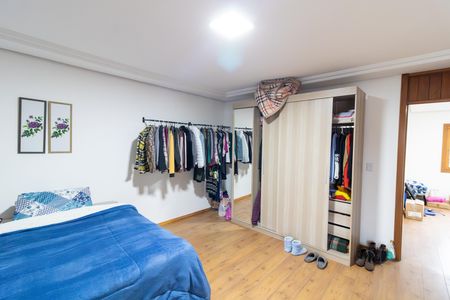 Casa à venda com 208m², 2 quartos e 2 vagas Casa à venda com 208m², 2 quartos e 2 vagasSuíte 2