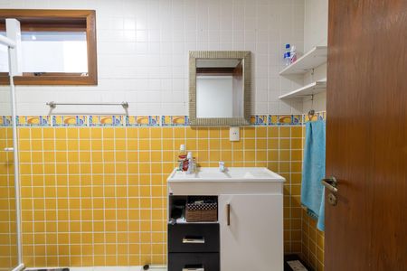 Casa à venda com 208m², 2 quartos e 2 vagas Casa à venda com 208m², 2 quartos e 2 vagasBanheiro da Suíte 1