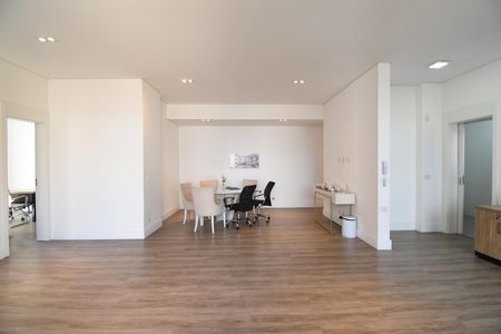 Apartamento à venda com 147m², 2 quartos e 2 vagasSala e Cozinha