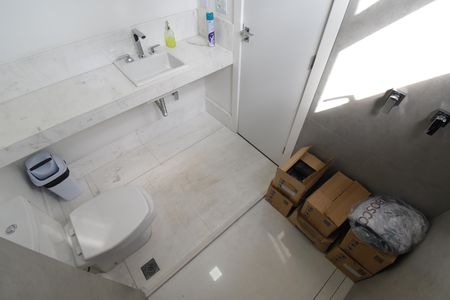 Banheiro da Suíte 2 de apartamento à venda com 2 quartos, 147m² em Centro, Curitiba