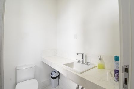 Apartamento à venda com 147m², 2 quartos e 2 vagasBanheiro da Suíte 2
