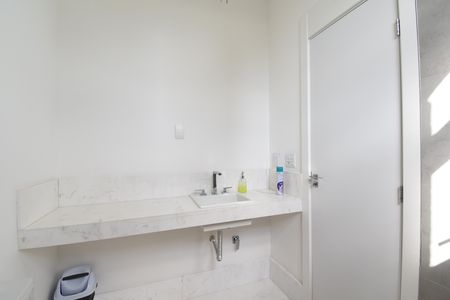 Apartamento à venda com 147m², 2 quartos e 2 vagasBanheiro da Suíte 2