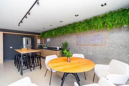 Área comum de apartamento à venda com 2 quartos, 51m² em Centro, Curitiba