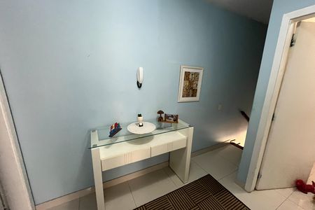 hall das escadas de casa à venda com 3 quartos, 328m² em Portuguesa, Rio de Janeiro