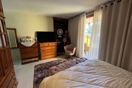 Casa à venda com 328m², 3 quartos e 2 vagas Casa à venda com 328m², 3 quartos e 2 vagasQuarto 1
