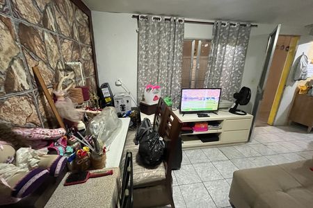 Casa à venda com 328m², 3 quartos e 2 vagas Casa à venda com 328m², 3 quartos e 2 vagasSala casa dois