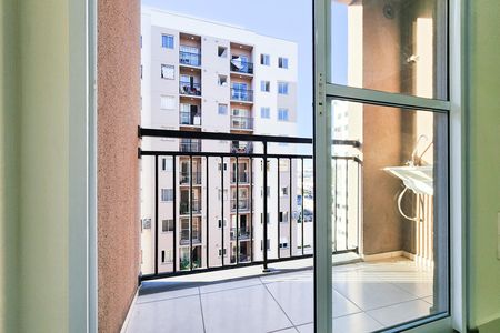 Apartamento para alugar com 37m², 2 quartos e sem vaga Apartamento para alugar com 37m², 2 quartos e sem vagaVaranda