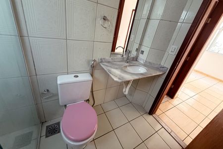 Apartamento para alugar com 200m², 3 quartos e 1 vaga Apartamento para alugar com 200m², 3 quartos e 1 vagaBanheiro 1