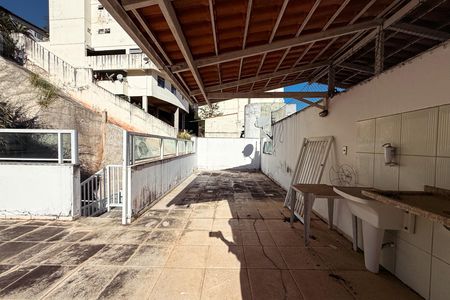Área externa de apartamento para alugar com 3 quartos, 200m² em Granbery, Juiz de Fora