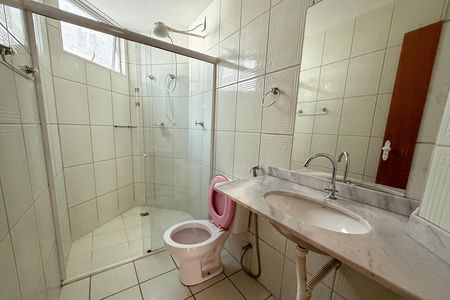 Apartamento para alugar com 200m², 3 quartos e 1 vaga Apartamento para alugar com 200m², 3 quartos e 1 vagaBanheiro 1