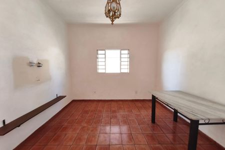 Casa para alugar com 250m², 2 quartos e 3 vagas Casa para alugar com 250m², 2 quartos e 3 vagasSala de Jantar