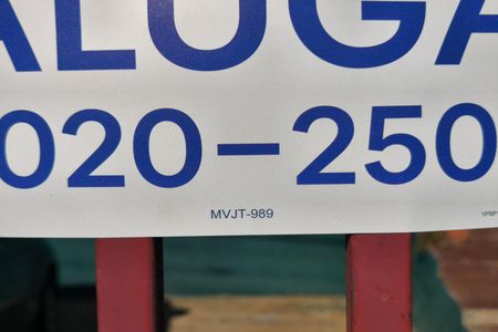 Casa para alugar com 250m², 2 quartos e 3 vagas Casa para alugar com 250m², 2 quartos e 3 vagasPLACA INSTALADA NA FACHADA MVJT - 989