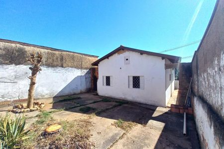 Casa para alugar com 250m², 2 quartos e 3 vagas Casa para alugar com 250m², 2 quartos e 3 vagasQuintal
