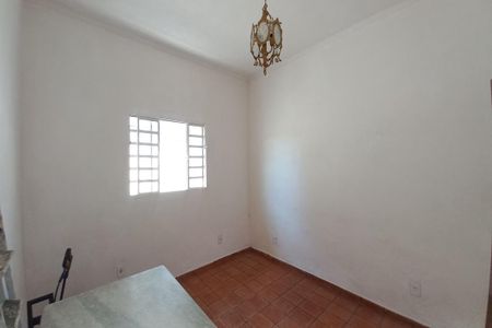 Casa para alugar com 250m², 2 quartos e 3 vagas Casa para alugar com 250m², 2 quartos e 3 vagasSala de Jantar