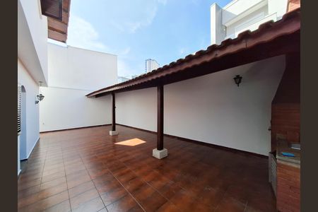 Quintal de casa para alugar com 3 quartos, 200m² em Jardim Franca, São Paulo