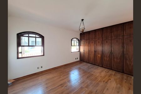 Quarto 1 de casa para alugar com 3 quartos, 200m² em Jardim Franca, São Paulo