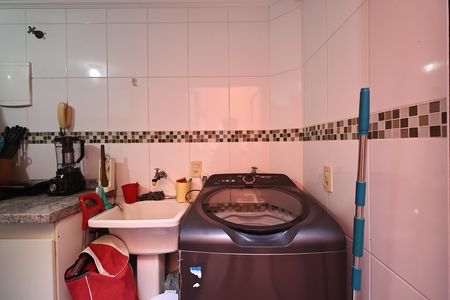 Apartamento à venda com 84m², 3 quartos e 2 vagas Apartamento à venda com 84m², 3 quartos e 2 vagasLavanderia