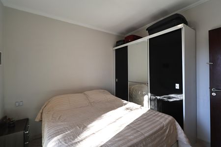 Apartamento à venda com 84m², 3 quartos e 2 vagas Apartamento à venda com 84m², 3 quartos e 2 vagasSuite