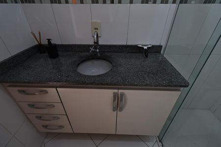 Apartamento à venda com 84m², 3 quartos e 2 vagas Apartamento à venda com 84m², 3 quartos e 2 vagasBanheiro