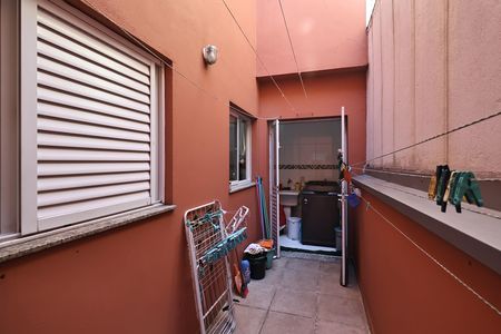 Apartamento à venda com 84m², 3 quartos e 2 vagas Apartamento à venda com 84m², 3 quartos e 2 vagasLavanderia