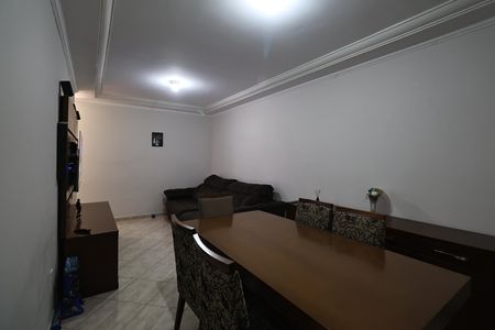 Apartamento à venda com 84m², 3 quartos e 2 vagas Apartamento à venda com 84m², 3 quartos e 2 vagasSala