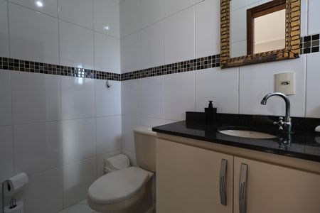 Apartamento à venda com 84m², 3 quartos e 2 vagas Apartamento à venda com 84m², 3 quartos e 2 vagasBanheiro da Suíte