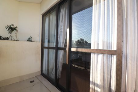 Apartamento à venda com 148m², 3 quartos e 2 vagasVaranda Sala