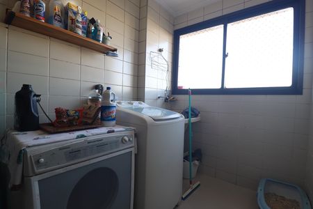 Área de Serviço de apartamento à venda com 3 quartos, 148m² em Vila Alzira, Santo André