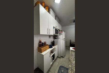 Apartamento à venda com 74m², 2 quartos e 1 vaga Apartamento à venda com 74m², 2 quartos e 1 vagaCozinha