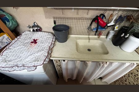 Apartamento à venda com 74m², 2 quartos e 1 vaga Apartamento à venda com 74m², 2 quartos e 1 vagaCobertura - Area de Serviço