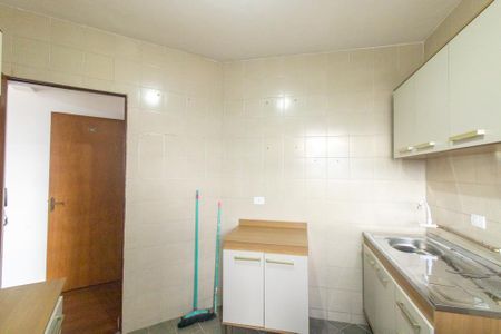 Apartamento para alugar com 75m², 3 quartos e 1 vaga Apartamento para alugar com 75m², 3 quartos e 1 vagaCozinha e Área de Serviço