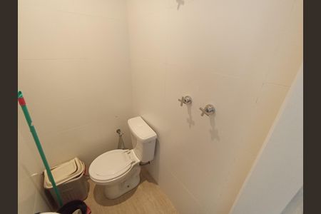 Apartamento para alugar com 550m², 5 quartos e 3 vagas Apartamento para alugar com 550m², 5 quartos e 3 vagasBanheiro de serviço