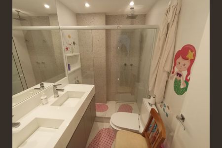 Apartamento para alugar com 550m², 5 quartos e 3 vagas Apartamento para alugar com 550m², 5 quartos e 3 vagasBanheiro