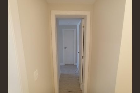 Corredor de apartamento para alugar com 5 quartos, 550m² em Barra da Tijuca, Rio de Janeiro