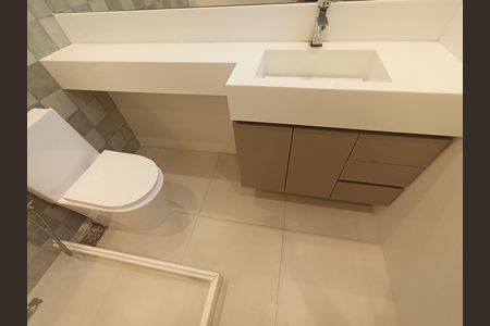 Banheiro suite de apartamento para alugar com 5 quartos, 550m² em Barra da Tijuca, Rio de Janeiro
