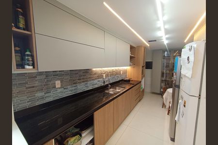 Apartamento para alugar com 550m², 5 quartos e 3 vagas Apartamento para alugar com 550m², 5 quartos e 3 vagasCozinha