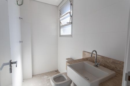 Banheiro da Suíte na Cobertura de apartamento à venda com 1 quarto, 132m² em Centro, Belo Horizonte