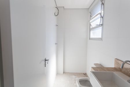 Apartamento à venda com 132m², 1 quarto e sem vaga Apartamento à venda com 132m², 1 quarto e sem vagaBanheiro da Suíte na Cobertura