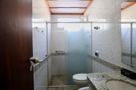 Apartamento para alugar com 350m², 5 quartos e 3 vagas Apartamento para alugar com 350m², 5 quartos e 3 vagasBanheiro