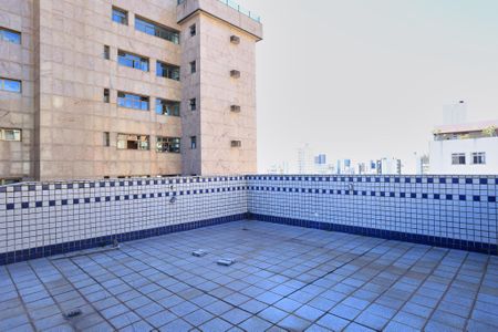 Apartamento para alugar com 350m², 5 quartos e 3 vagas Apartamento para alugar com 350m², 5 quartos e 3 vagasCobertura