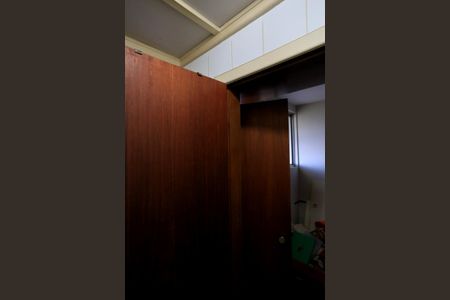 Apartamento para alugar com 350m², 5 quartos e 3 vagas Apartamento para alugar com 350m², 5 quartos e 3 vagasBanheiro de serviço