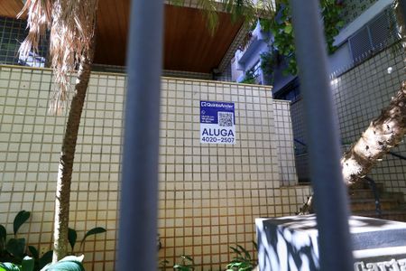 Apartamento para alugar com 350m², 5 quartos e 3 vagas Apartamento para alugar com 350m², 5 quartos e 3 vagasFachada com Plaquinha
