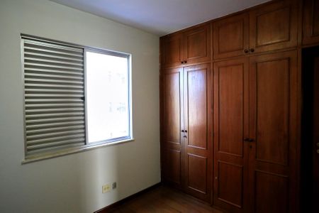 Apartamento para alugar com 350m², 5 quartos e 3 vagas Apartamento para alugar com 350m², 5 quartos e 3 vagasQuarto 1