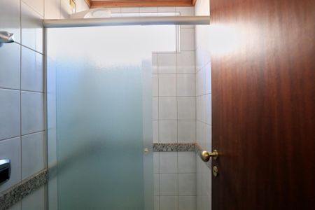 Apartamento para alugar com 350m², 5 quartos e 3 vagas Apartamento para alugar com 350m², 5 quartos e 3 vagasBanheiro 1
